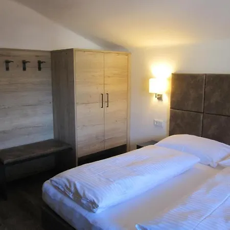 Haus Kohlbruendl Апартаменты *